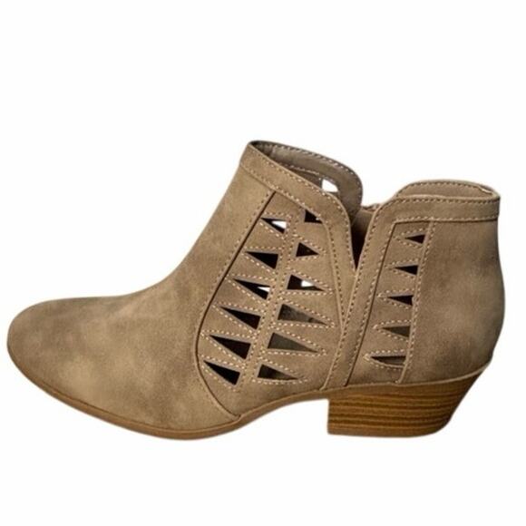 New Marco Women's Brown Ankle Booties Boho Western Cutout design Size 10 - Picture 6 of 6